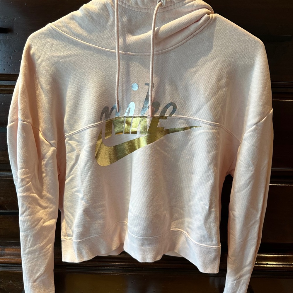 Womens Nike cropped hoodie light pink